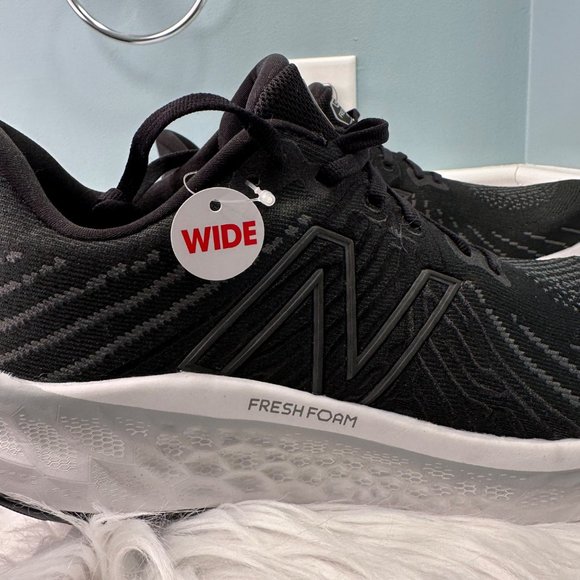 New Balance Men's 11 2E WIDE Fresh Foam X Vongo V5 Running Shoe Black - Picture 8 of 15